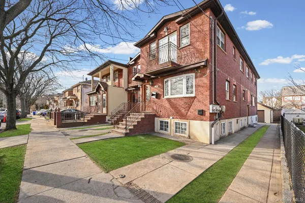 $1,400,000 | 176-25 133rd Avenue | St. Albans