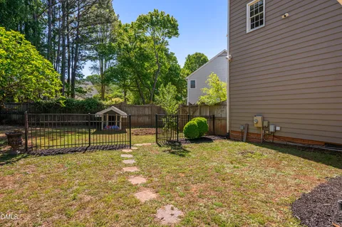 $799,000 | 805 Cricketfield Lane, Cary, NC 27518