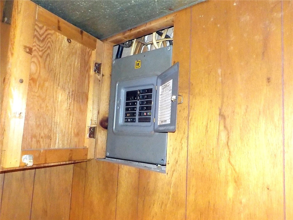44 Peckham Street Rochester, NY 14621 - Photo 11 of 15