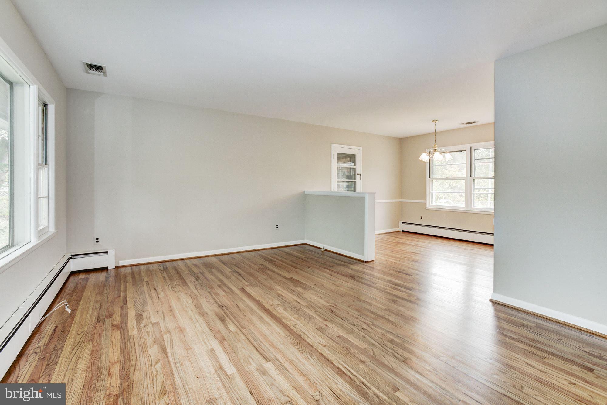 15611 Haynes Road Laurel, MD 20707 - Photo 2 of 26 Living Room