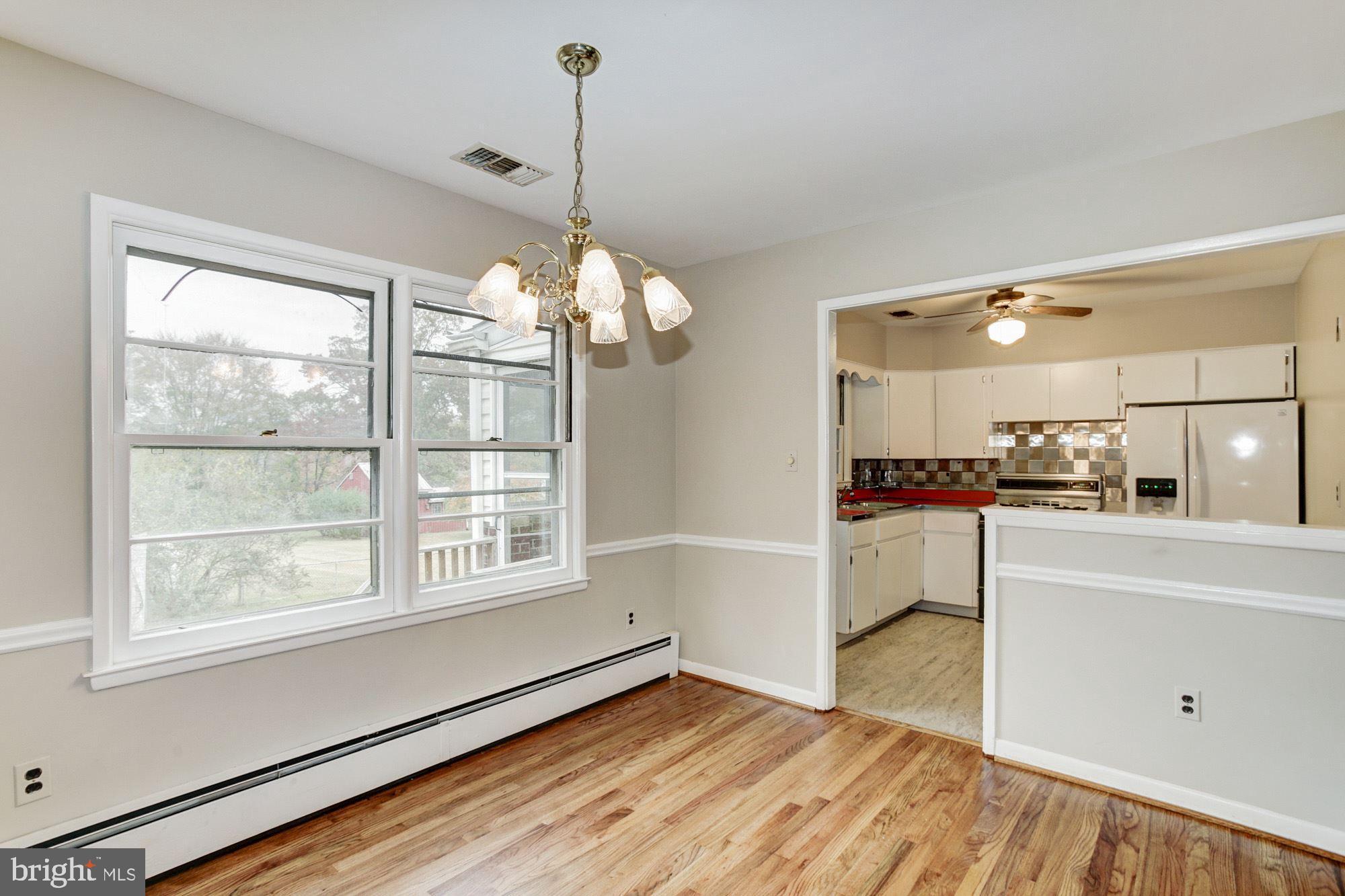 15611 Haynes Road Laurel, MD 20707 - Photo 6 of 26 Dining Room