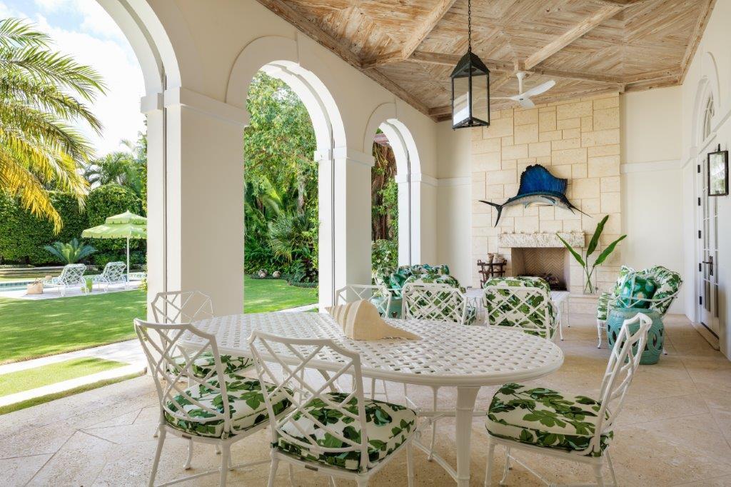 324 Garden Road Palm Beach, FL 33480 - Photo 23 of 26 LOGGIA