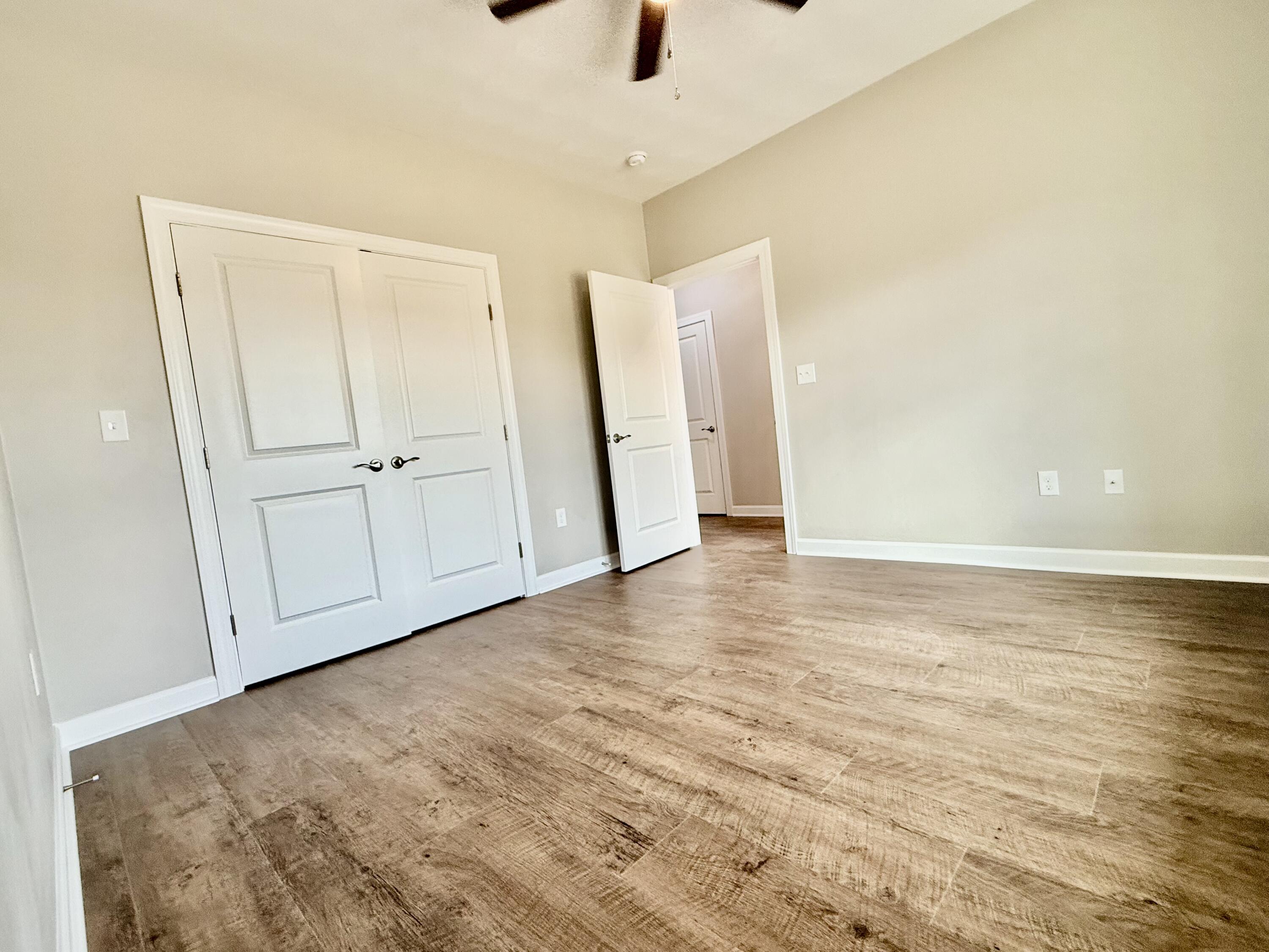 5185 Cove Road Roanoke, VA 24019 - Photo 3 of 18 a view of an empty room
