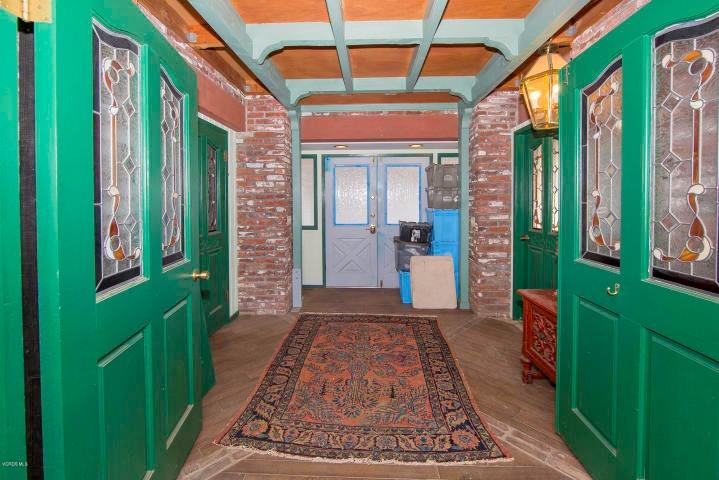 15888 Foothill Road Santa Paula, CA 93060 - Photo 8 of 13 Gallery Image 8