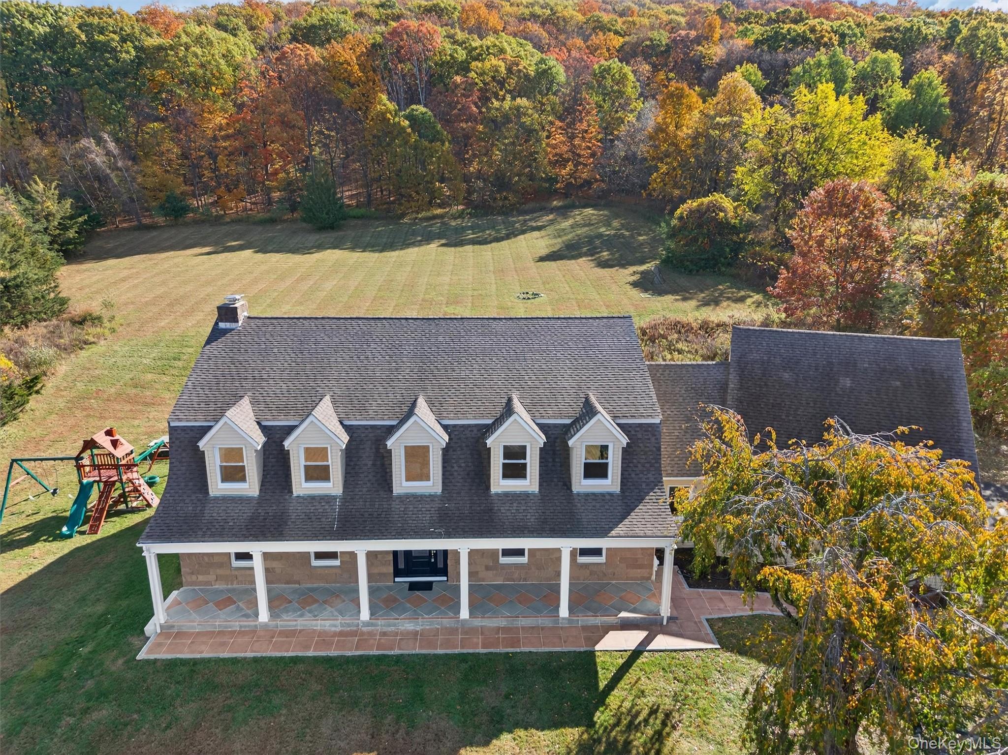 11 Deer Meadow Road Warwick, NY 10990 - Photo 35 of 42 an aerial view of a house