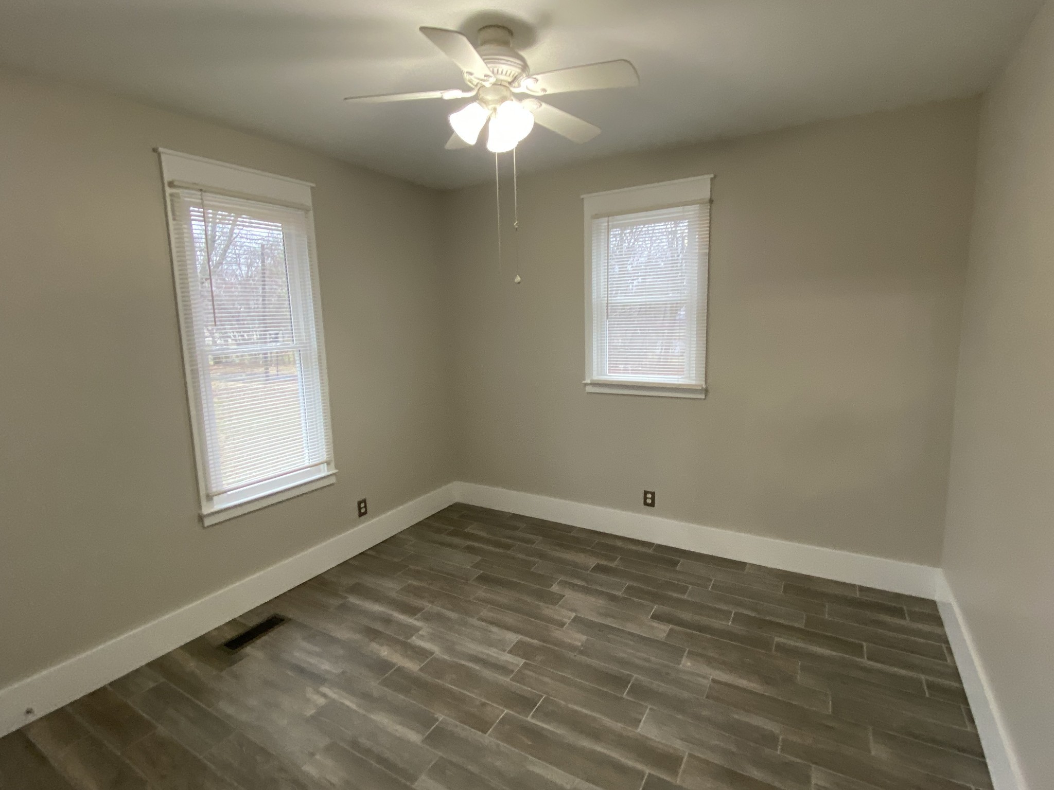 682 Circle Drive Springfield, TN 37172 - Photo 7 of 12