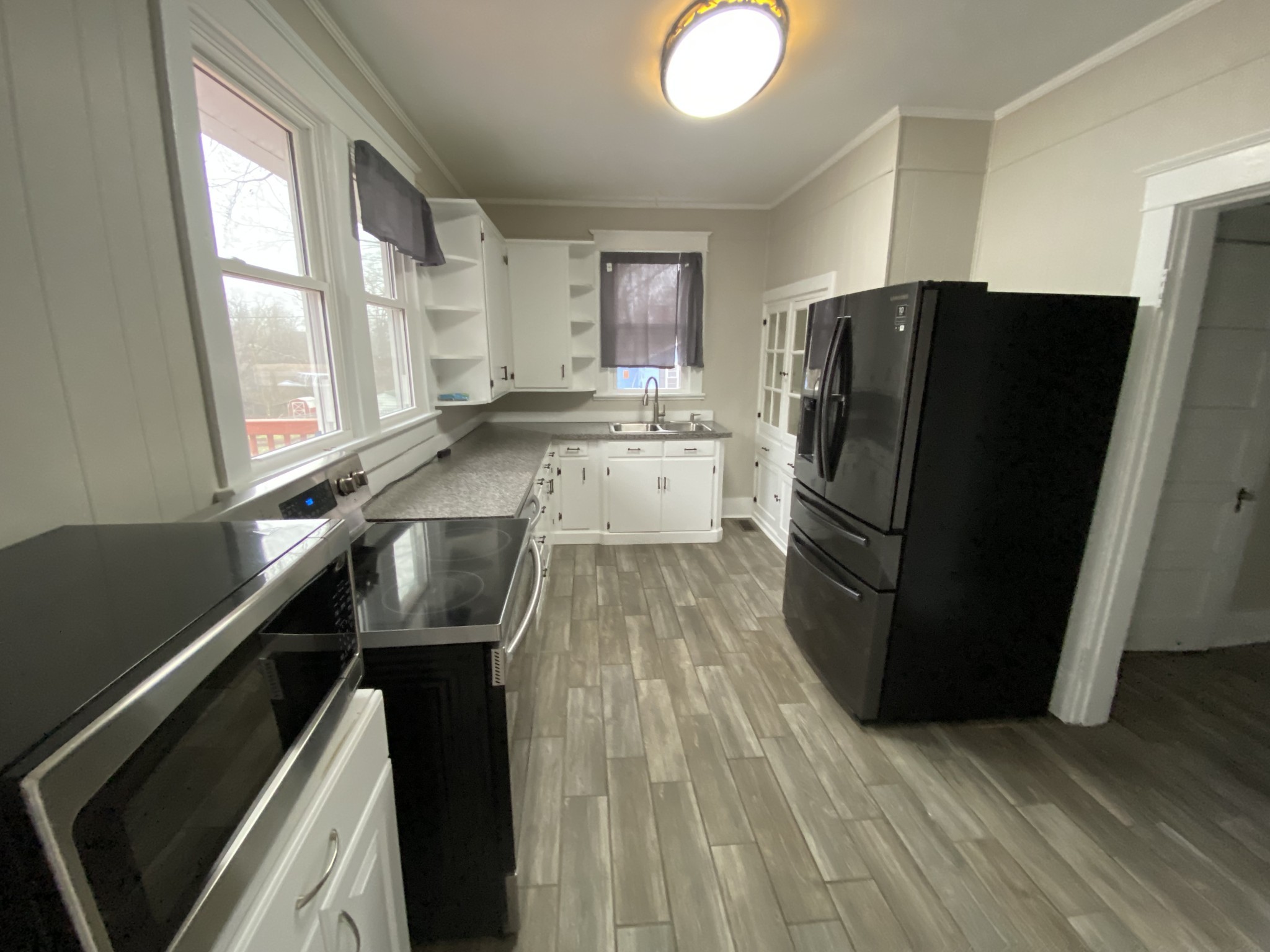 682 Circle Drive Springfield, TN 37172 - Photo 9 of 12