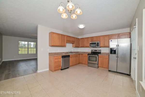 $2,115 | 7101 Majors Landing Lane, Corryton, TN 37721