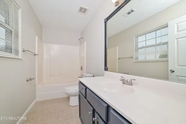 $2,115 | 7101 Majors Landing Lane, Corryton, TN 37721