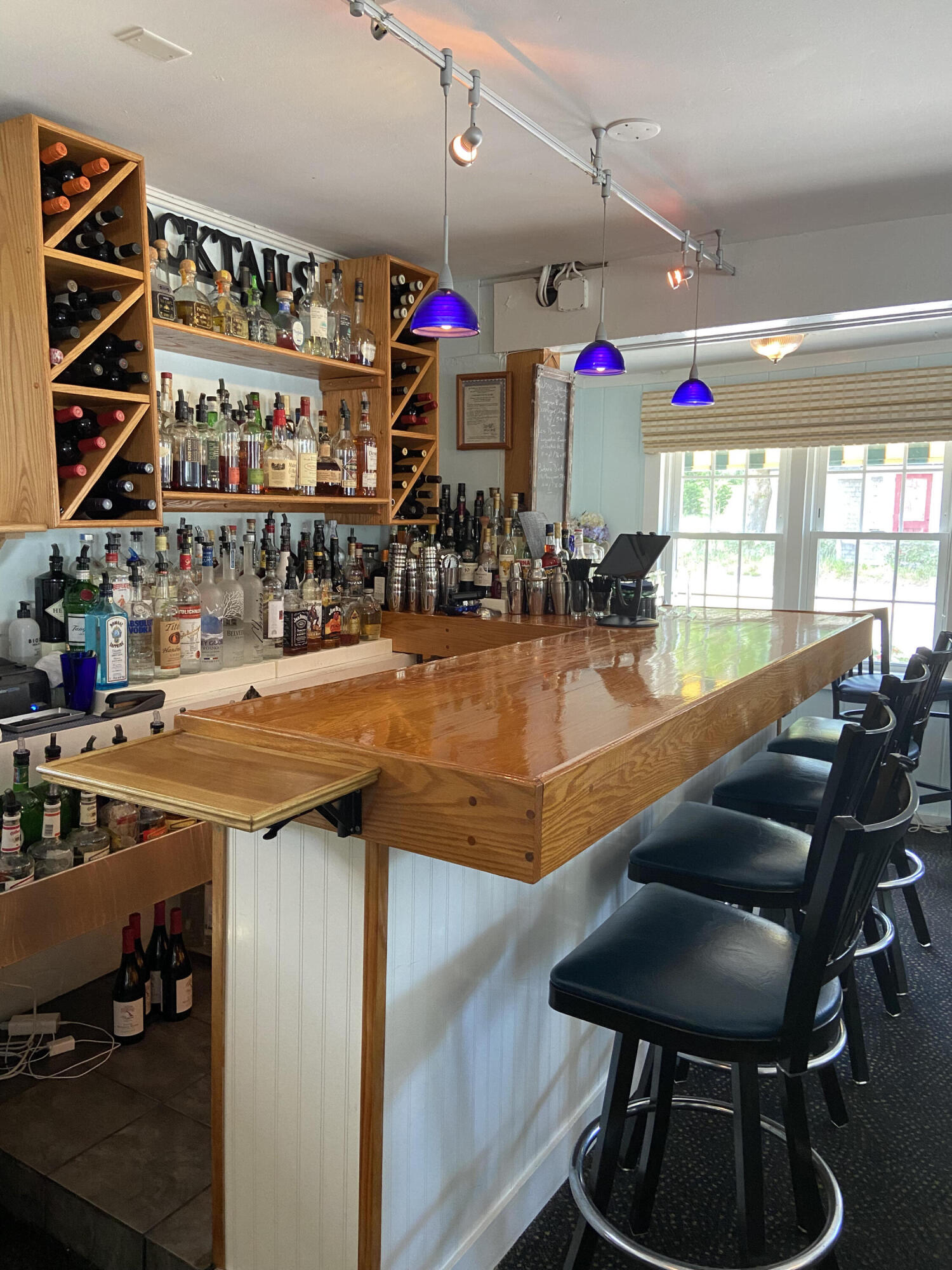 2653 Main Street South Chatham, MA 02659 - Photo 4 of 21 Bar