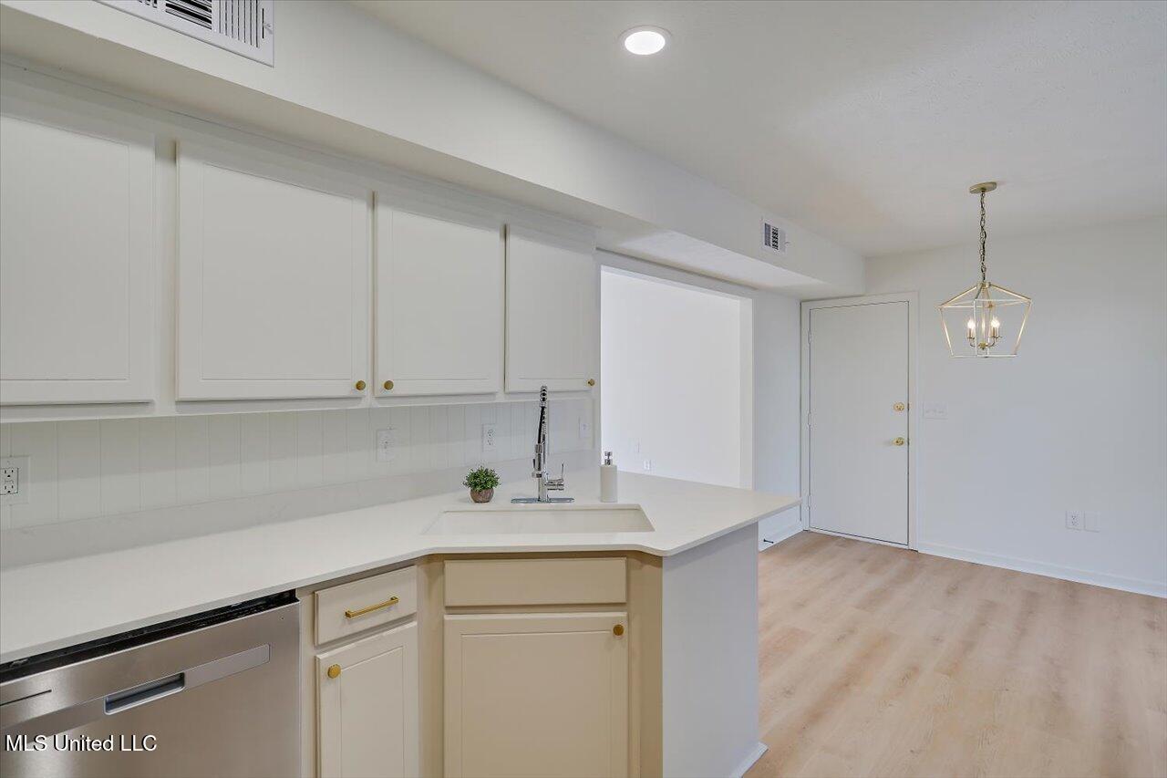 103 Caribbean Cove Clinton, MS 39056 - Photo 11 of 29 11-103 Caribbean Cove