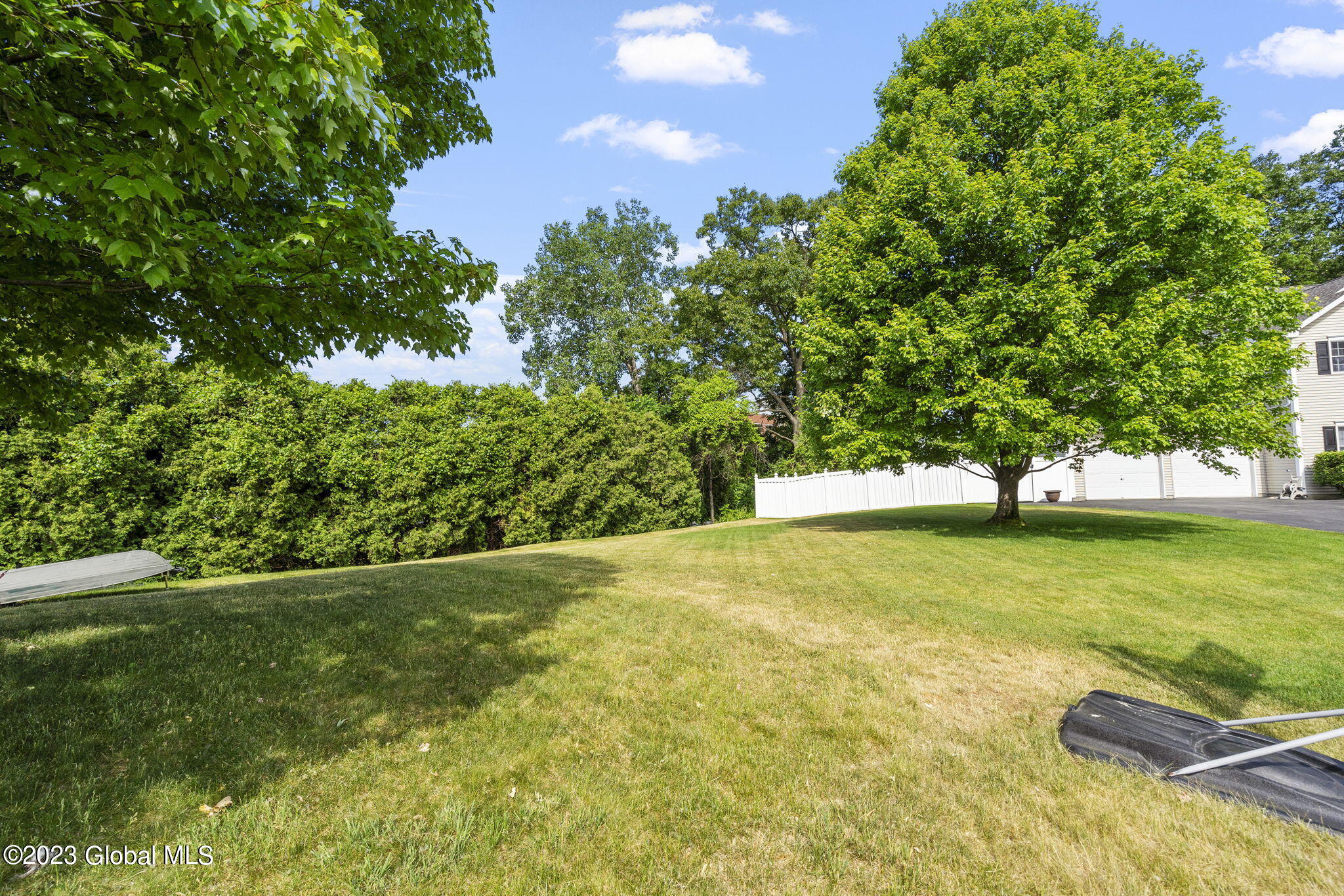28 Rustyville Road Colonie, NY 12211 - Photo 3 of 40 75-web-or-mls-28-rustyville-rd