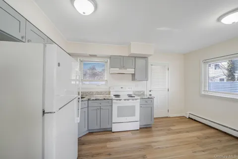 $3,050 | 472 South Ocean Avenue, Patchogue, NY 11772