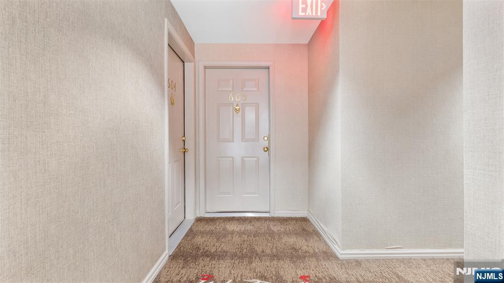 605 Thornton Court, Unit T605 Edgewater, NJ 07020 - Photo 26 of 34 a view of an empty room
