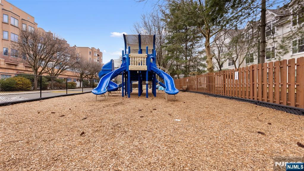 605 Thornton Court, Unit T605 Edgewater, NJ 07020 - Photo 29 of 34 a view of outdoor space with trees