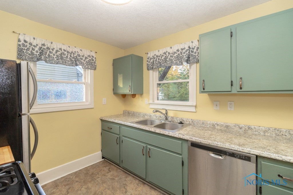 4131 Bowen Road Toledo, OH 43613 - Photo 18 of 43 Gallery Image 18