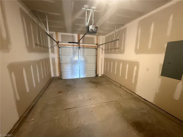 $1,725 | 1563 Amberview Lane, Kernersville, NC 27284