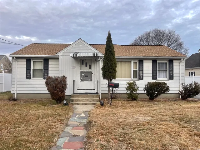 $4,000 | 226-226 Nevada Street, Unit 226, Newton, MA 02460