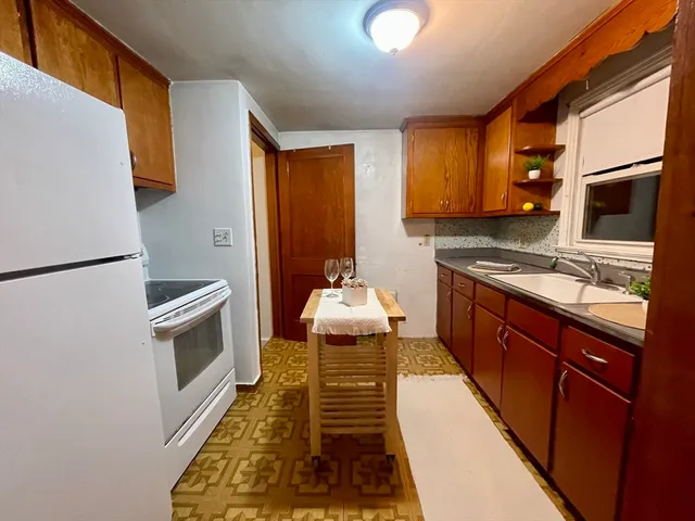 $4,000 | 226-226 Nevada Street, Unit 226, Newton, MA 02460