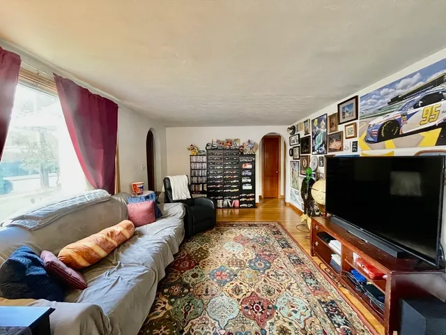 $3,700 | 226-226 Nevada Street, Unit 226, Newton, MA 02460