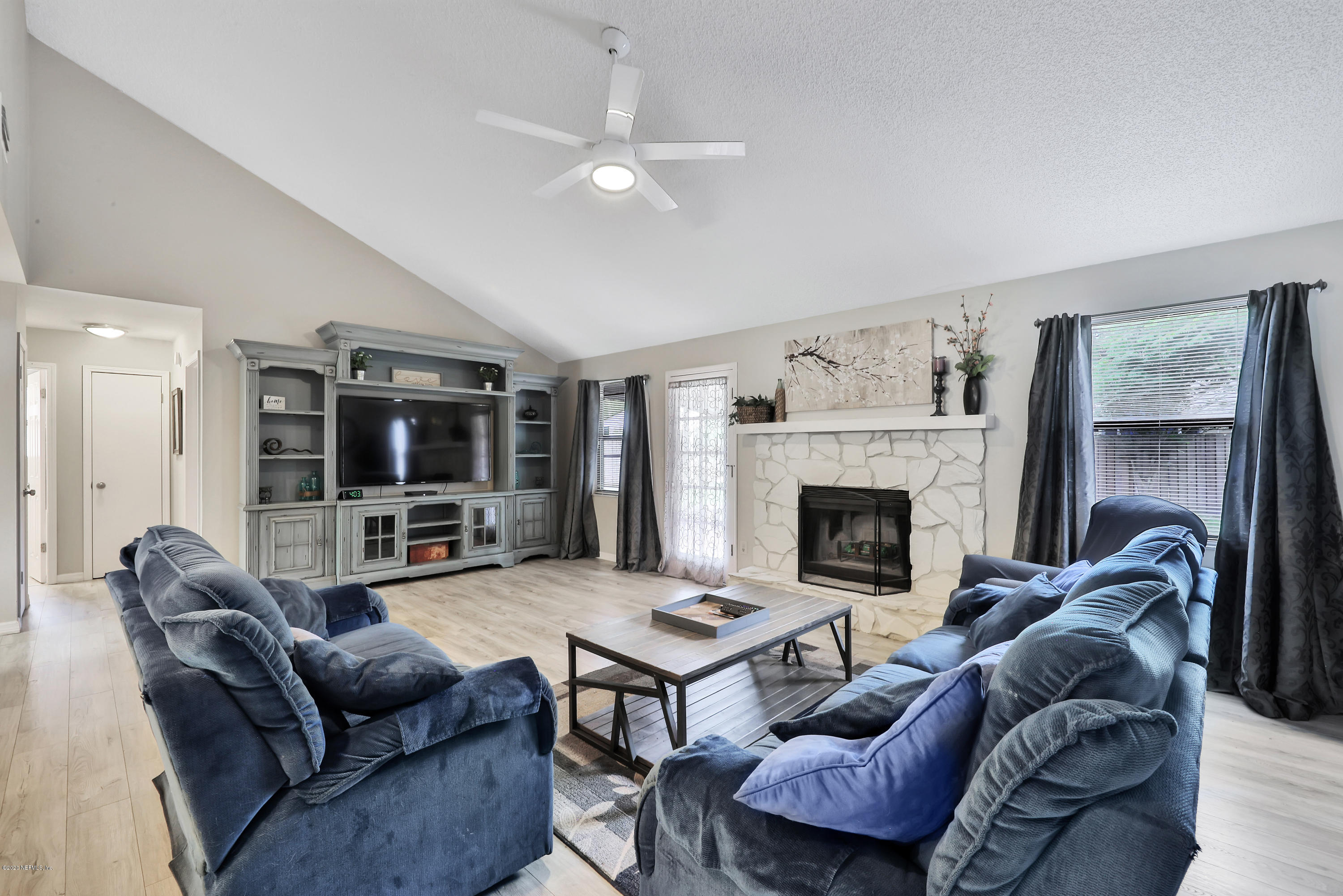8176 Crosswind Road Jacksonville, FL 32244 - Photo 9 of 21 1R4A3357