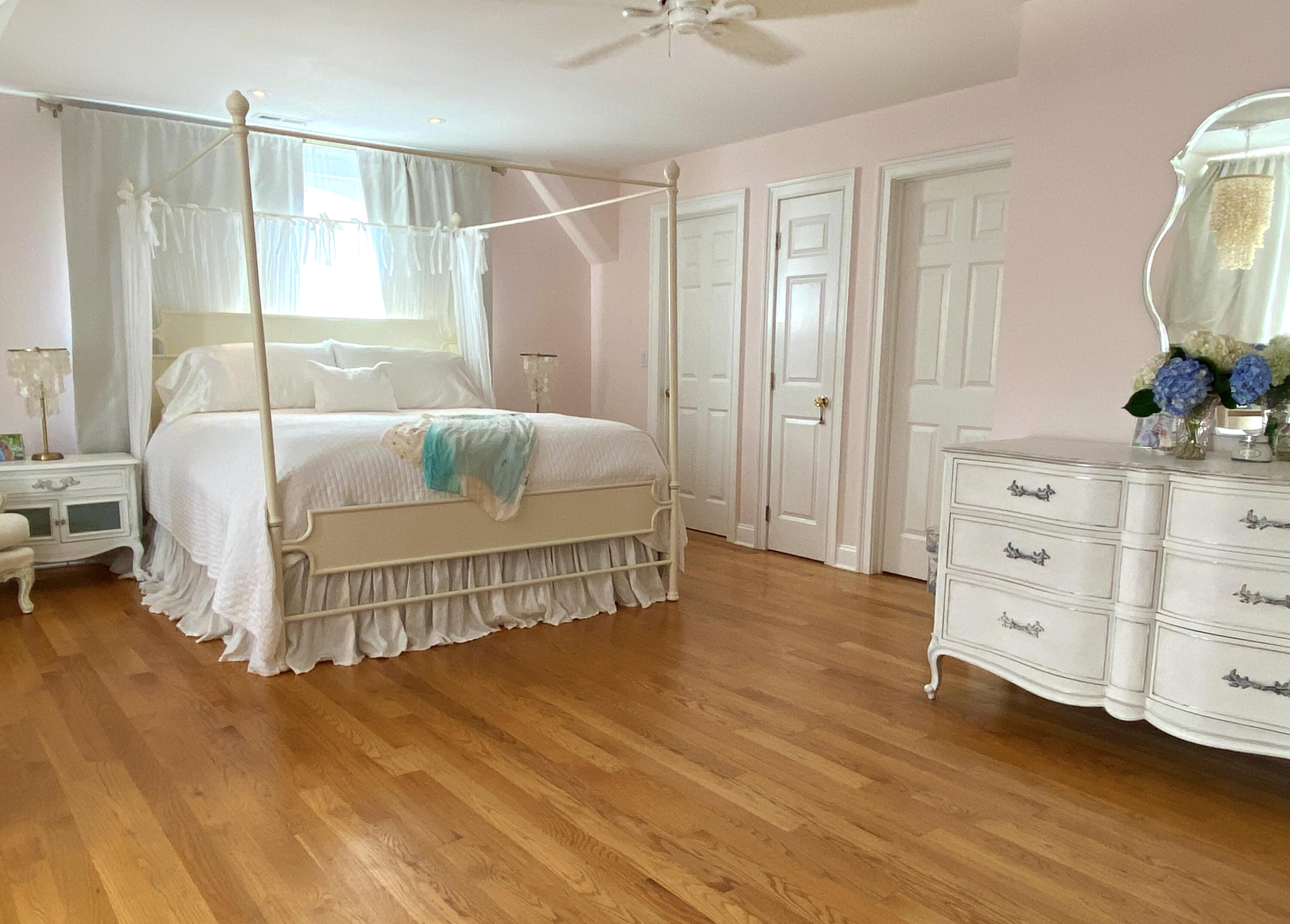 58 Roton Avenue Rowayton, CT 06853 - Photo 19 of 35 a bedroom with a bed and a dresser