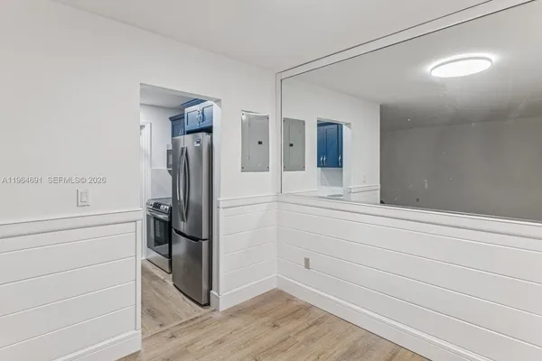 $529,000 | 255 Sunrise Drive, Unit 107, Key Biscayne, FL 33149