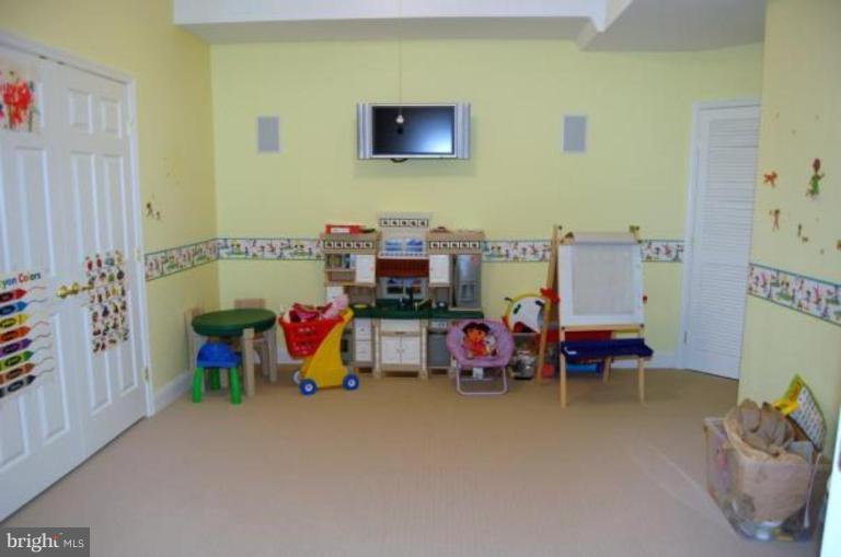 11308 Riverview Road Fort Washington, MD 20744 - Photo 8 of 20 Children's Play Room