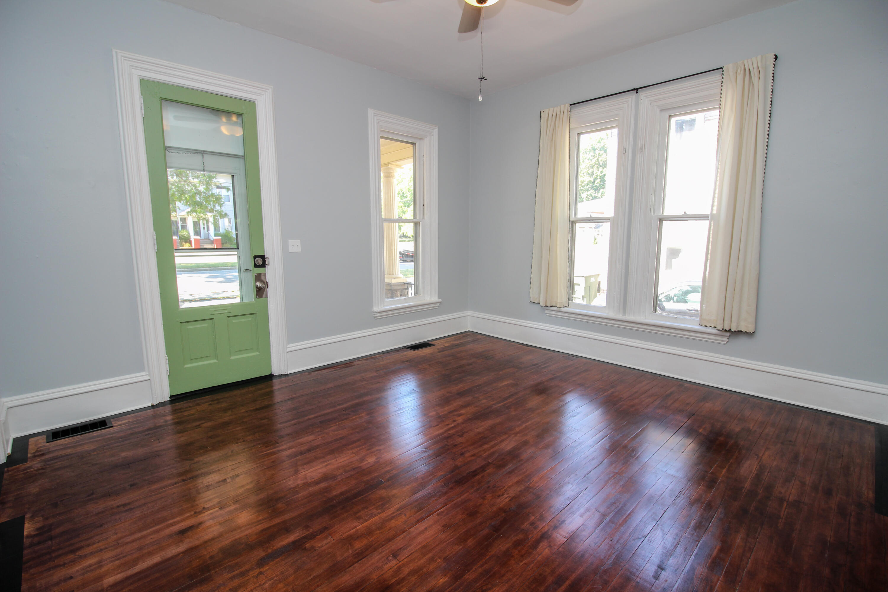 310 South Constantine Street Three Rivers, MI 49093 - Photo 11 of 33 Constantine-34