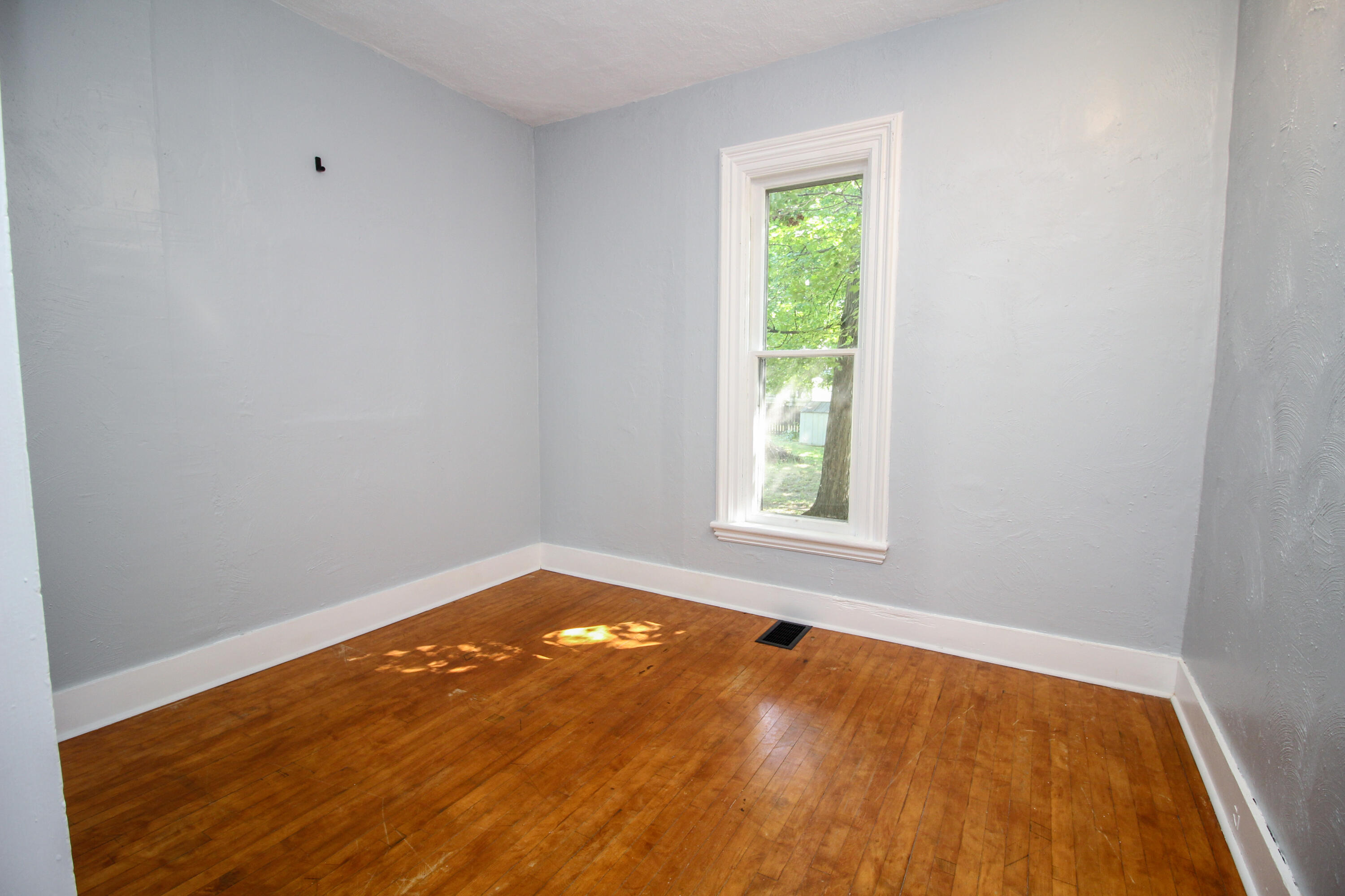 310 South Constantine Street Three Rivers, MI 49093 - Photo 19 of 33 Constantine-31