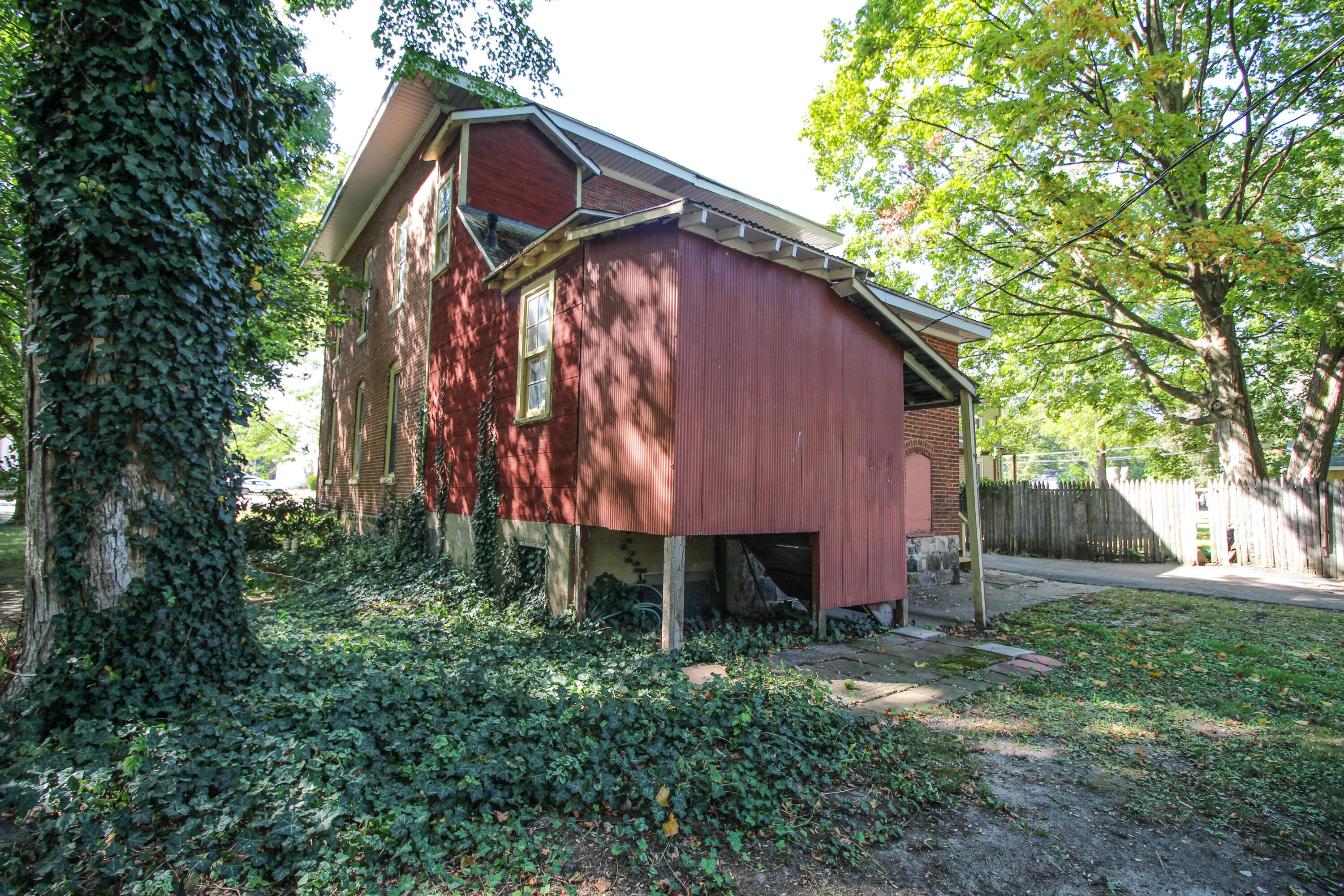 310 South Constantine Street Three Rivers, MI 49093 - Photo 8 of 33 Constantine-03