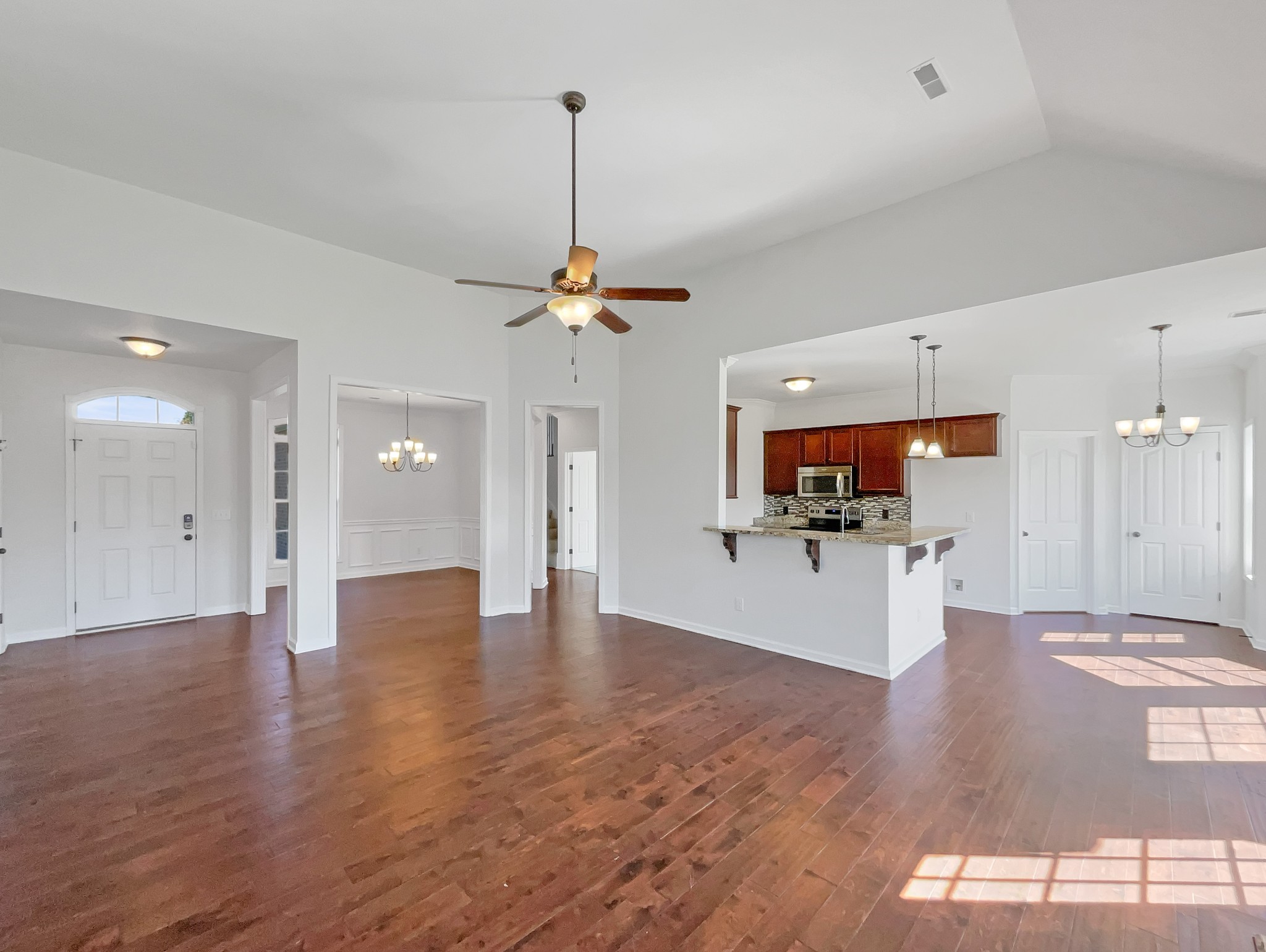 1040 Double Tree Lane Gallatin, TN 37066 - Photo 8 of 27