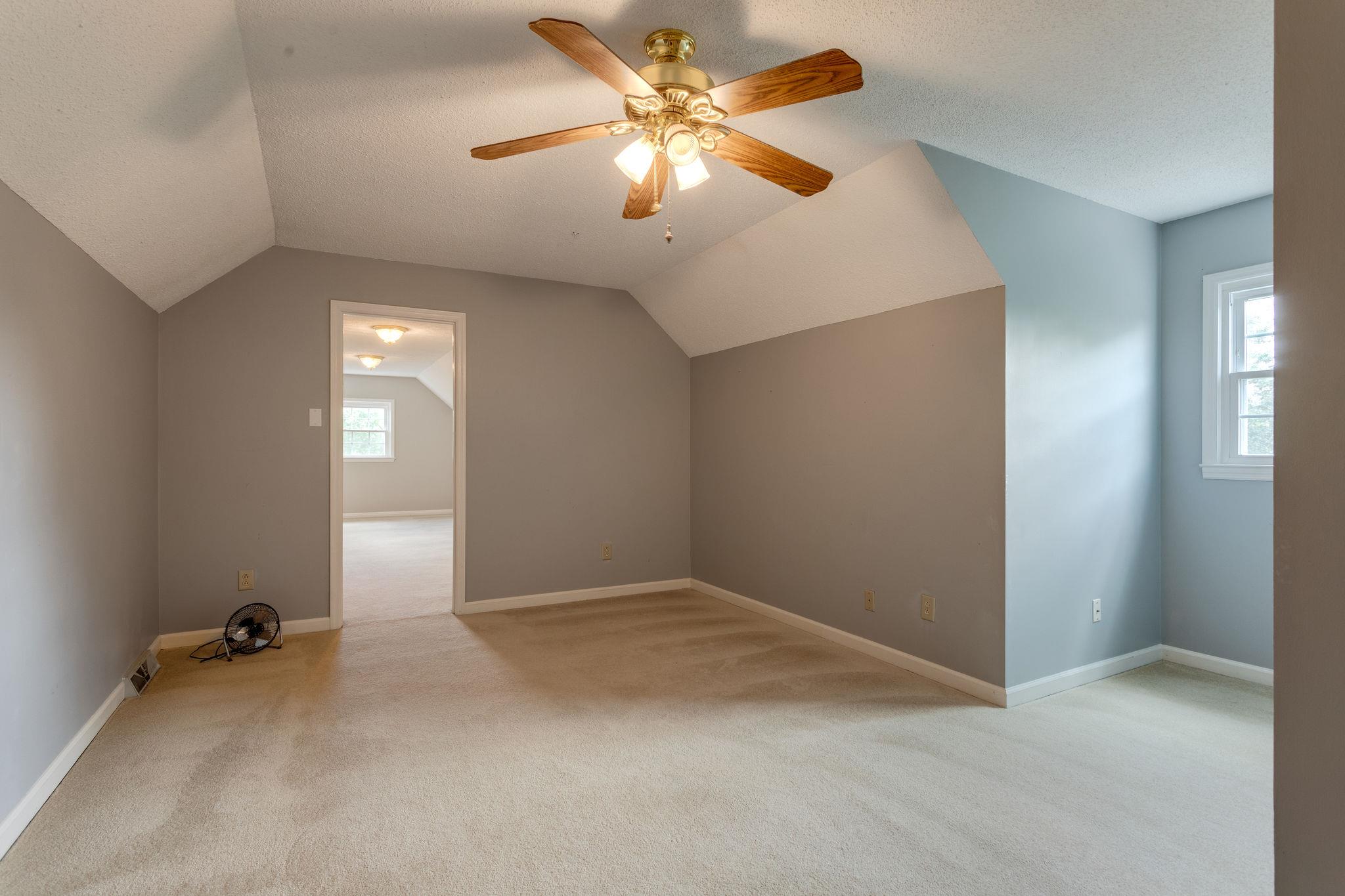 1982 Old Farmington Road Lewisburg, TN 37091 - Photo 20 of 27 View of 3rd upstairs bedroom