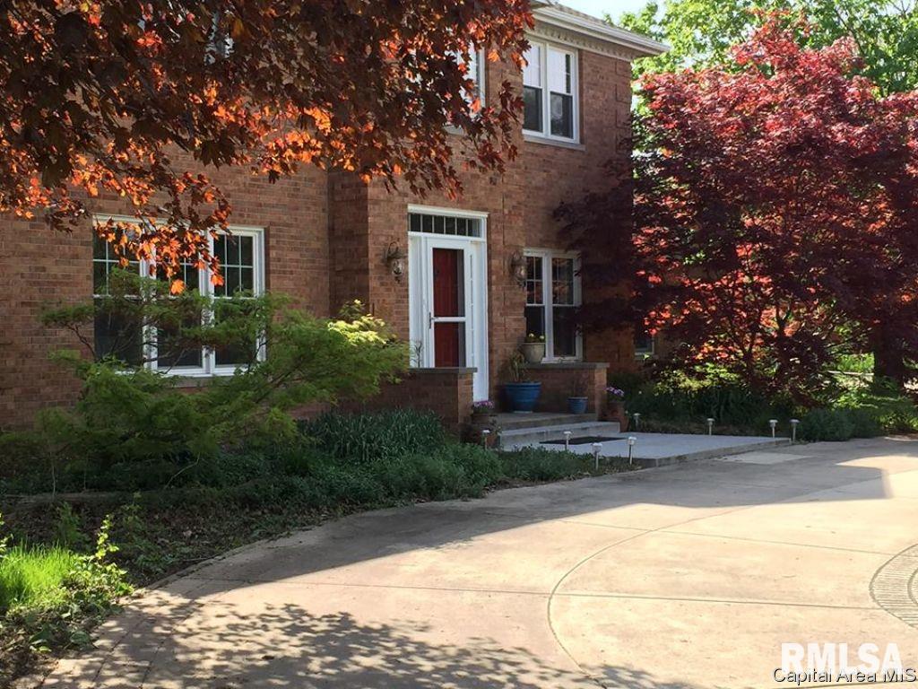 4938 Oak Hill Road Rochester, IL 62563 - Photo 1 of 36