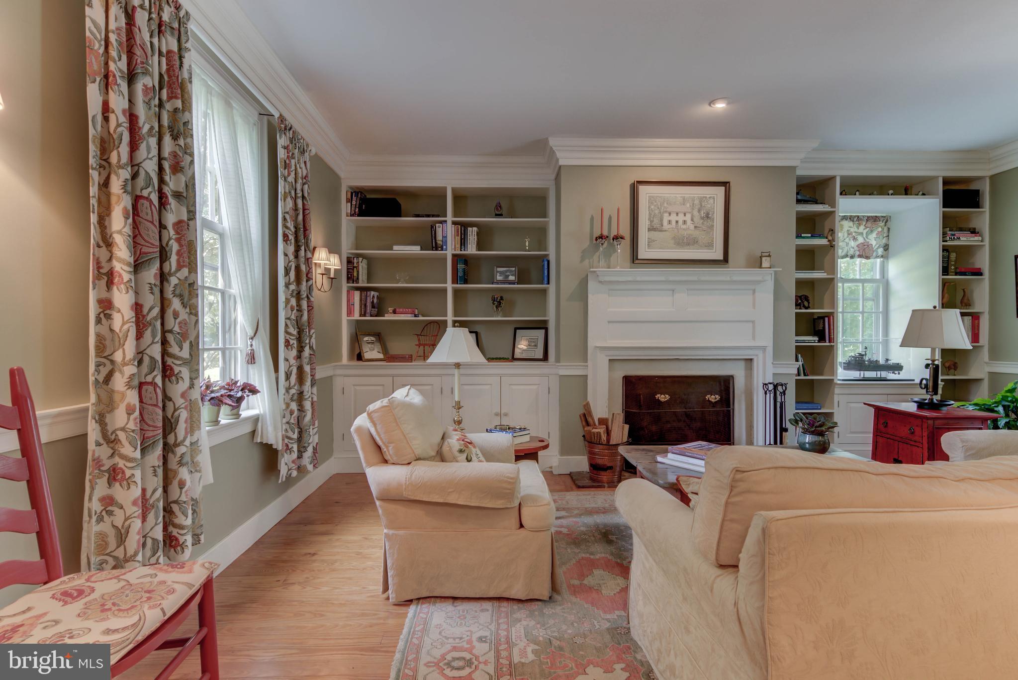 111 West Hillendale Road Kennett Square, PA 19348 - Photo 8 of 47 Living Room