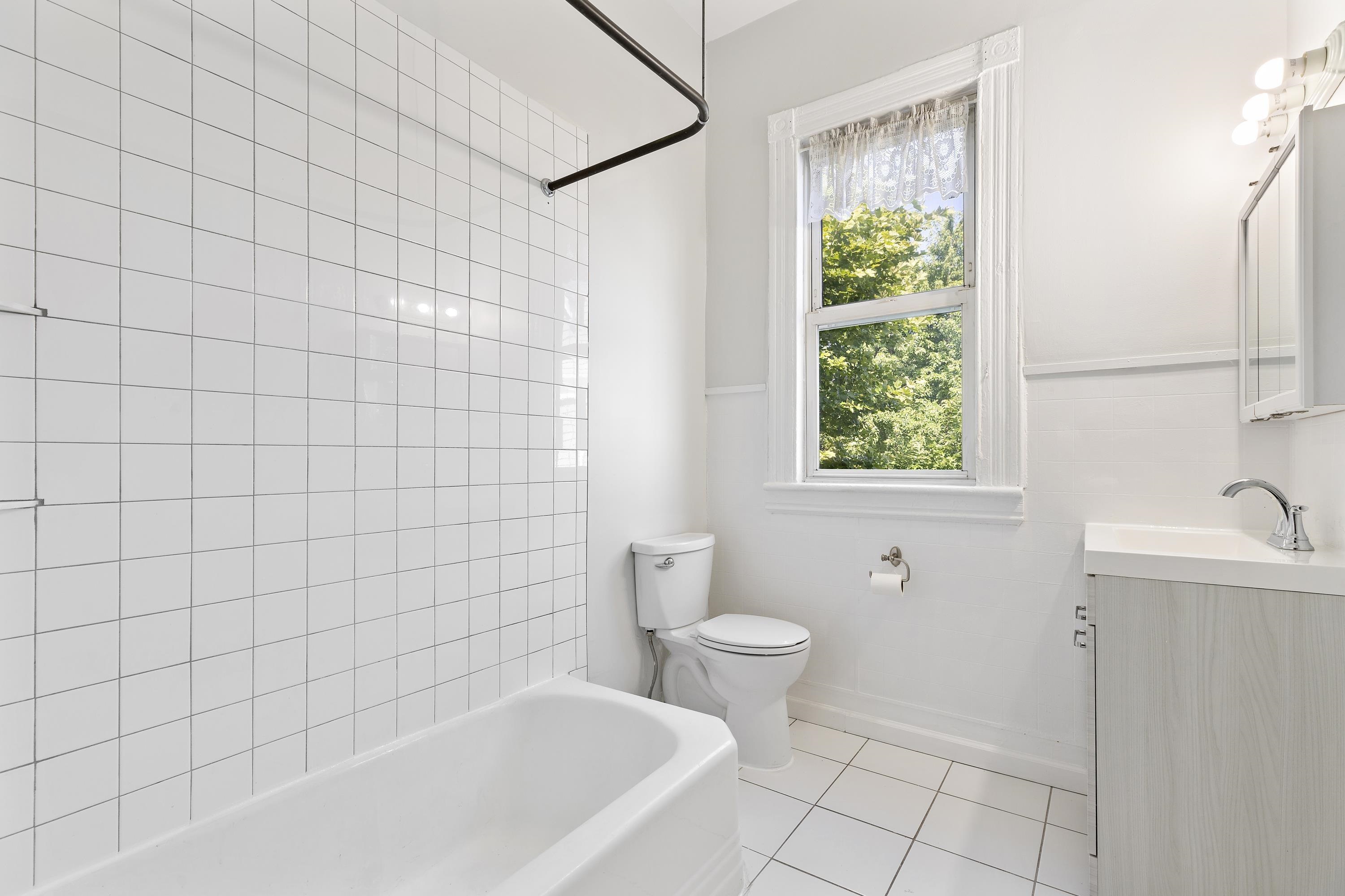 11 Hudson Place, Unit 2 Weehawken, NJ 07086 - Photo 13 of 17