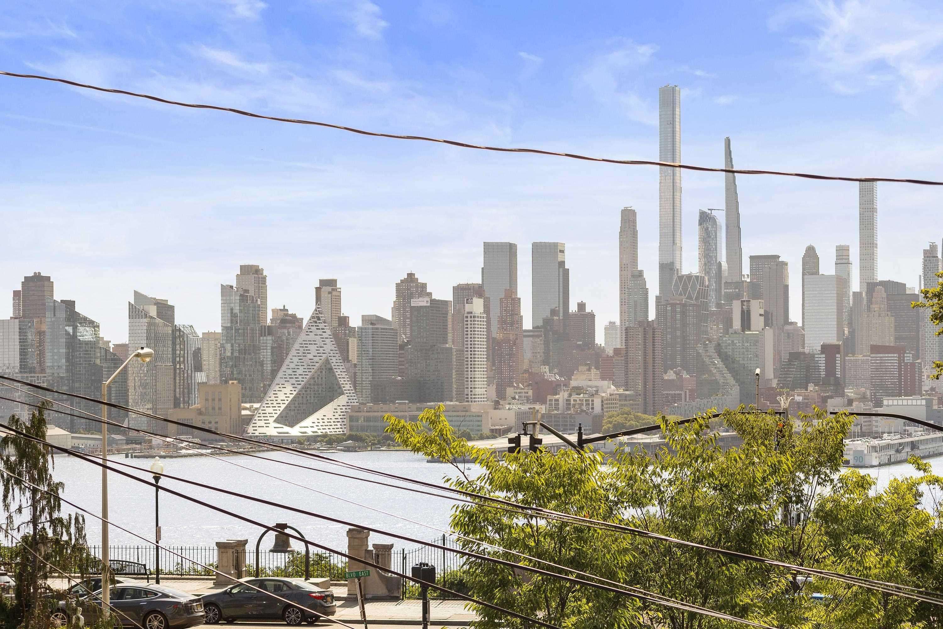 11 Hudson Place, Unit 2 Weehawken, NJ 07086 - Photo 14 of 17