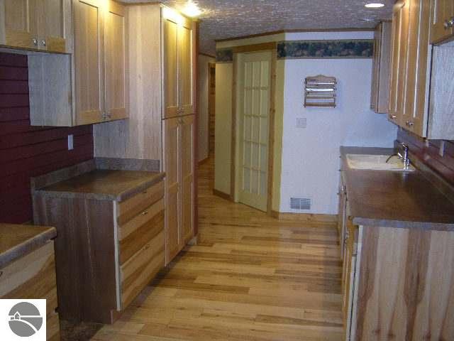 4381 River Road Frankfort, MI 49635 - Photo 9 of 15 1710815-8.JPG