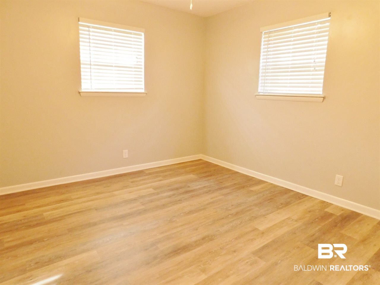 5264 Yorkwood Road South Mobile, AL 36693 - Photo 12 of 19