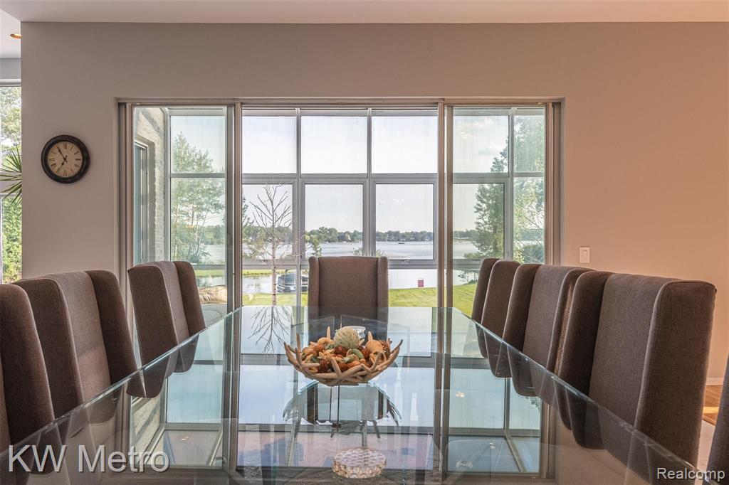 2085 Lone Pine Road West Bloomfield, MI 48302 - Photo 21 of 57