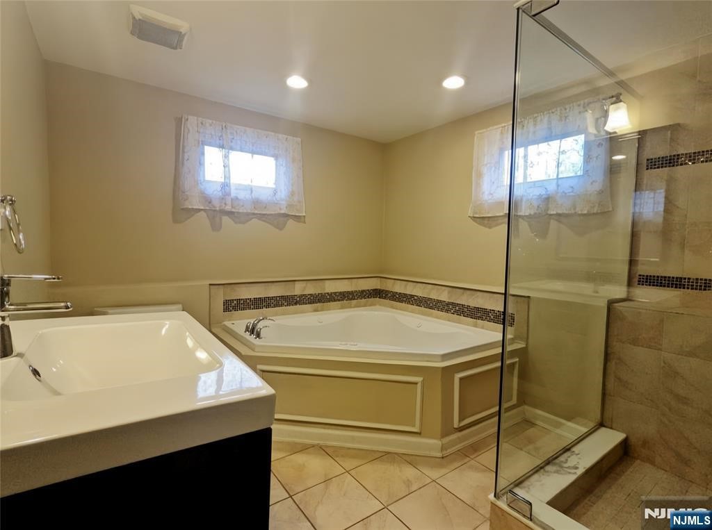 88 Herrick Street East Rutherford, NJ 07073 - Photo 20 of 27 Gallery Image 20