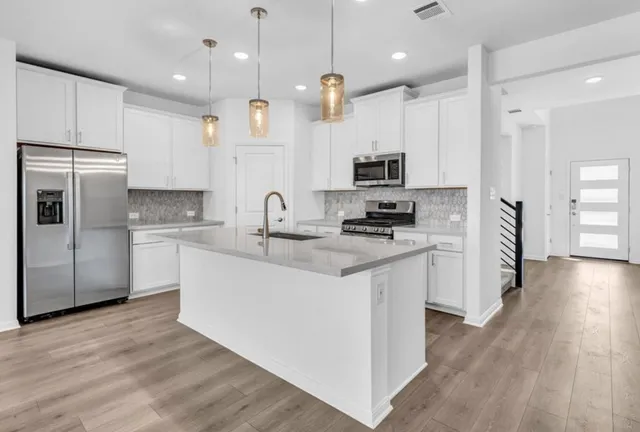 $2,600 | 413 Doodle Lane, Hutto, TX 78634