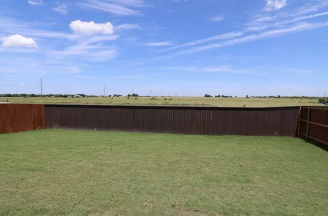$2,600 | 413 Doodle Lane, Hutto, TX 78634