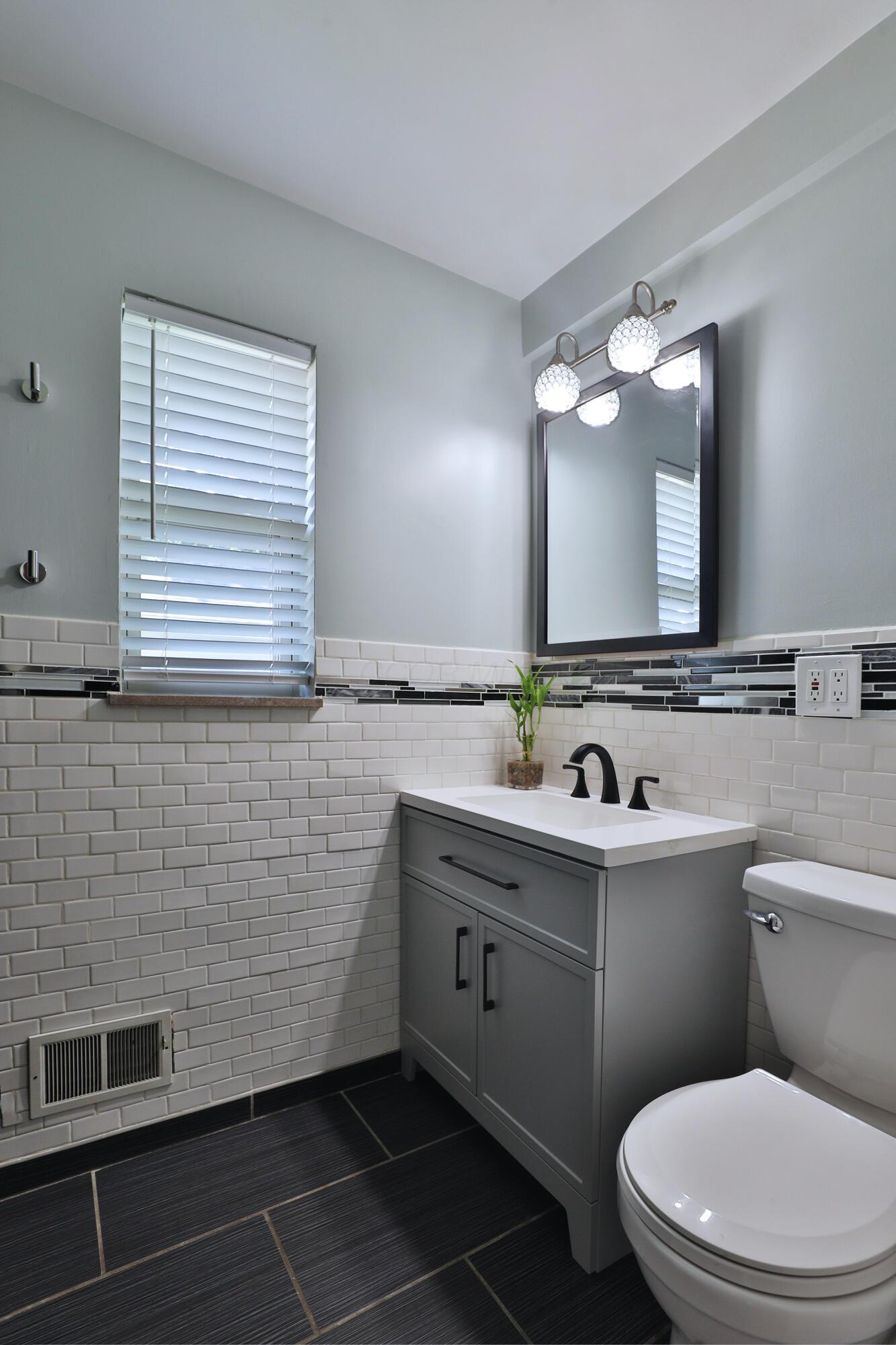 315 South Kellner Road Columbus, OH 43209 - Photo 21 of 51 Renovated with New high end fixtures