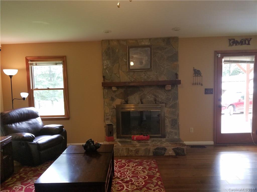 7138 Kidville Road Denver, NC 28037 - Photo 8 of 24 Gallery Image 8