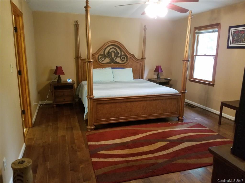 7138 Kidville Road Denver, NC 28037 - Photo 10 of 24 Gallery Image 10