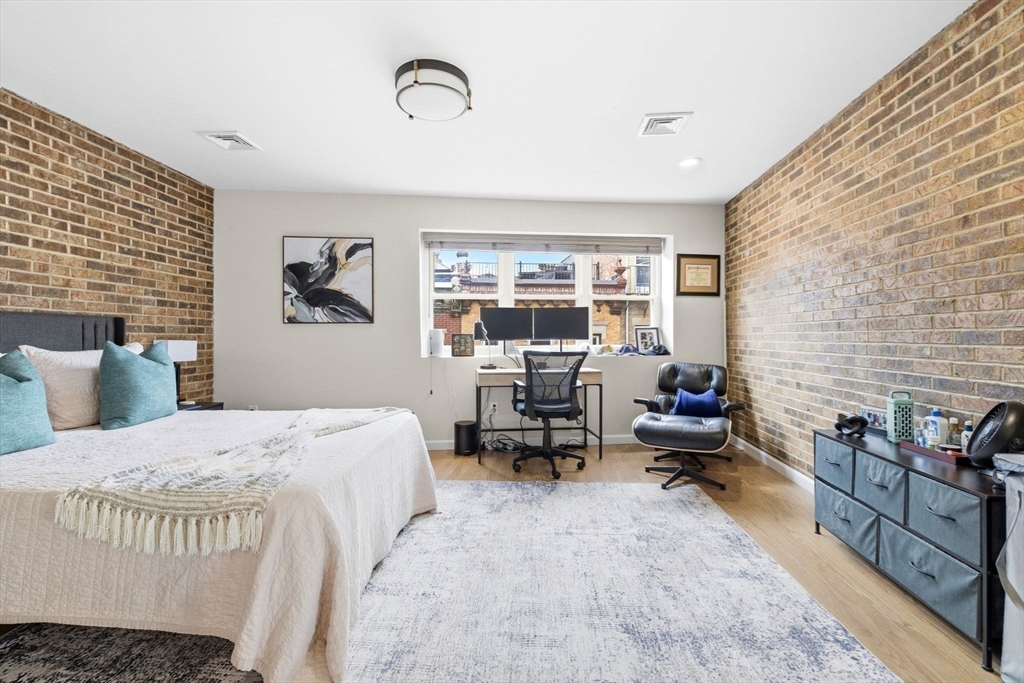 159 Salem Street, Unit 4 Boston, MA 02113 - Photo 12 of 26