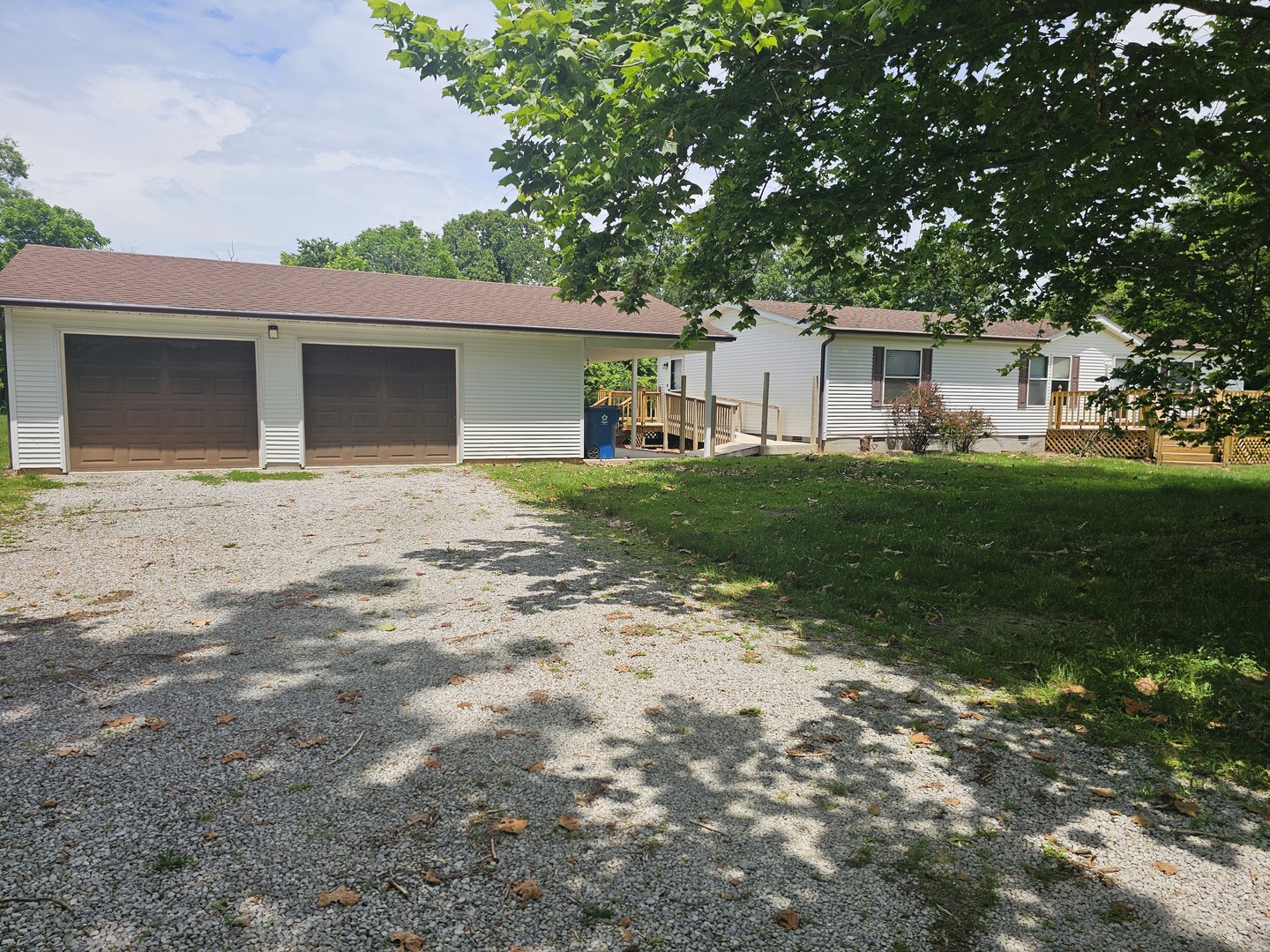14230 East Windsong Road Mount Vernon, IL 62864 - Photo 3 of 33