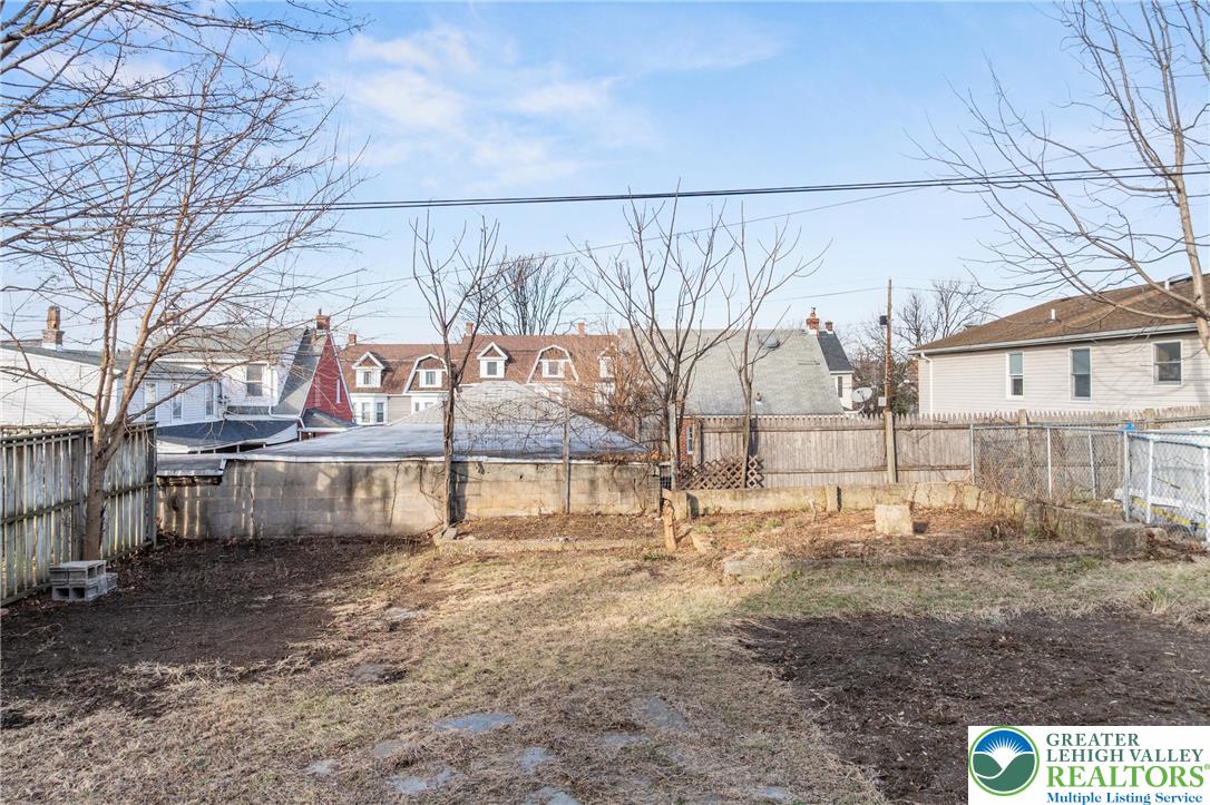 46 West Garrison Street Bethlehem, PA 18018 - Photo 31 of 39 a view of a street with houses
