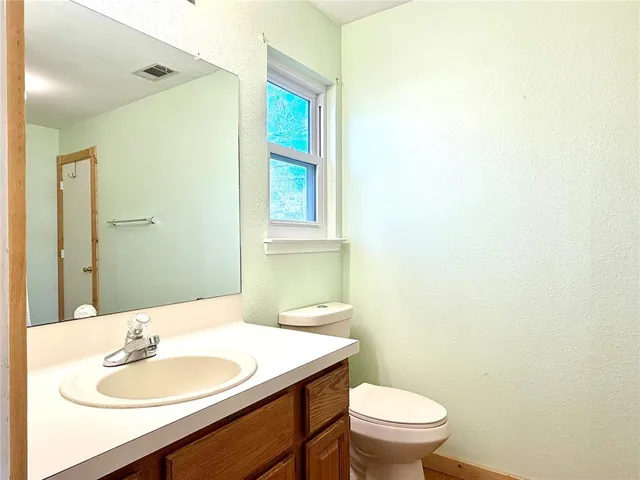 $650,000 | 22557 Waterview Circle, Flint, TX 75762